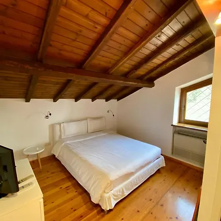 Casale Valle Cardinale Vendégház Valmontone